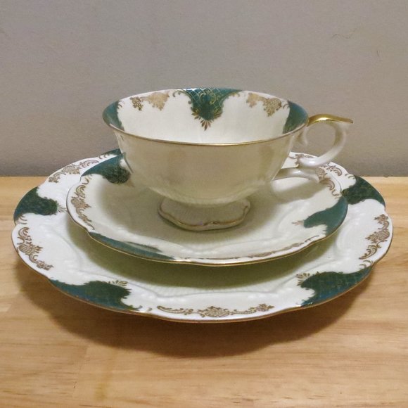 Schumann Other - Schumann Bavaria Teacup Trio Set White Green Gold Arzberg Germany 1918-1929